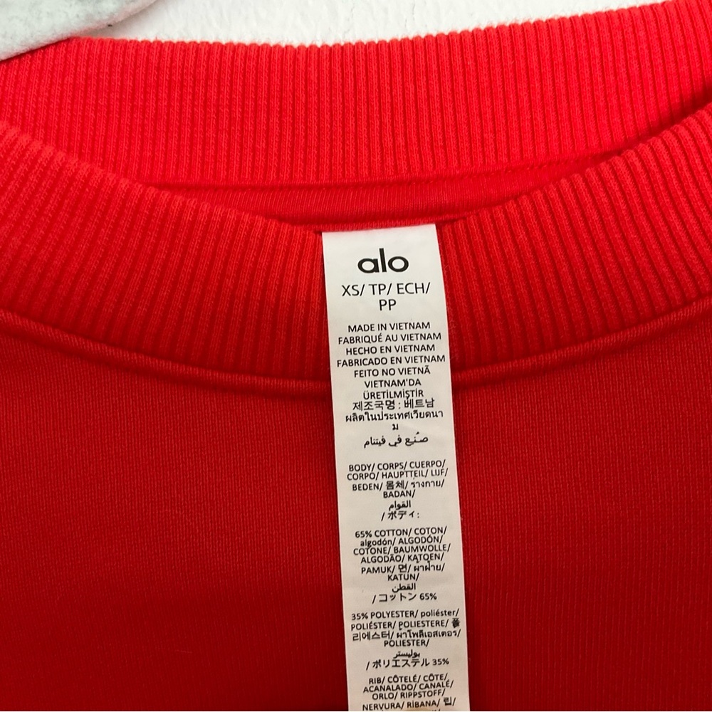 Alo Yoga Cropped Accolade Crewneck Bright Red XS - Picture 7 of 8